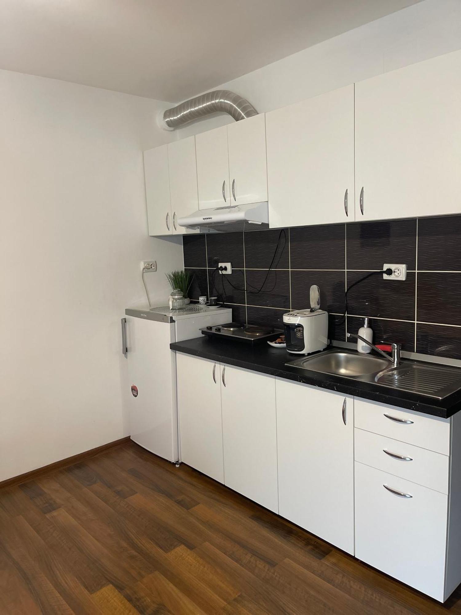 Orange House Appartamento Timisoara